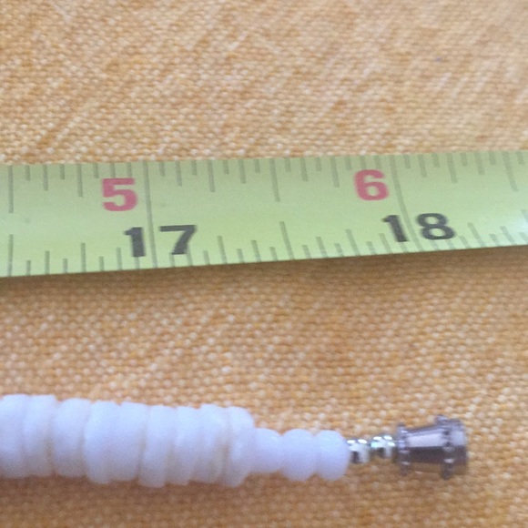 Puka shell necklace - Picture 2 of 2